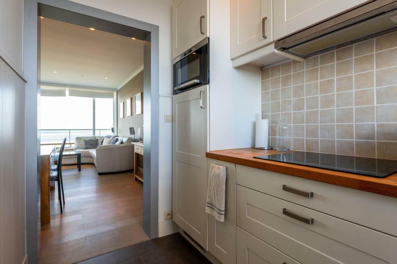 Panoramic & Modern Apartment With Sea View Bredene Exterior photo